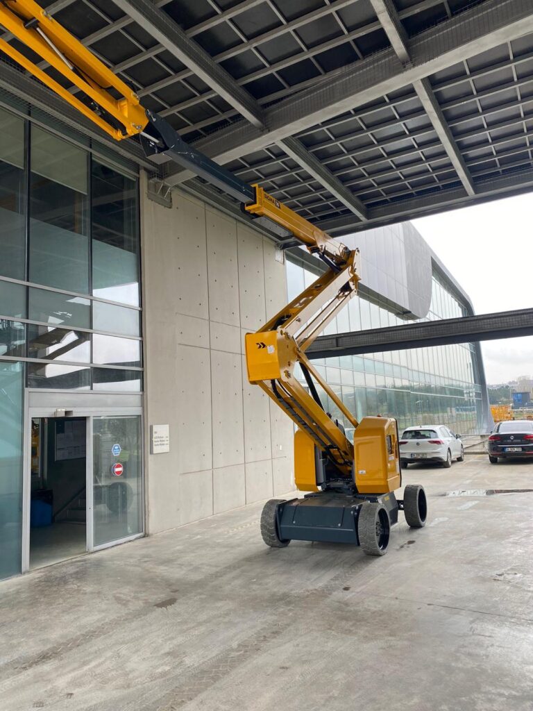 Kiralık Eklemli Platform Vinç